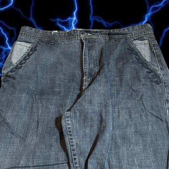 Y2K baggy denim jeans with a unique, distressed look #grunge #streetwear - Picture 2 of 6